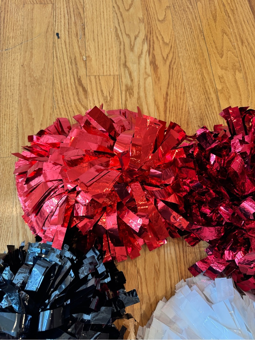 Lot 4 Pom Poms Red White Black Dance Team Cheerleader Costume Halloween - Picture 4 of 5